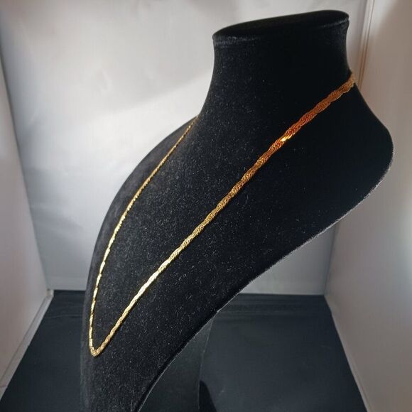 Vintage 80's Gold Tone Long Chain Thick Necklace - Picture 2 of 11